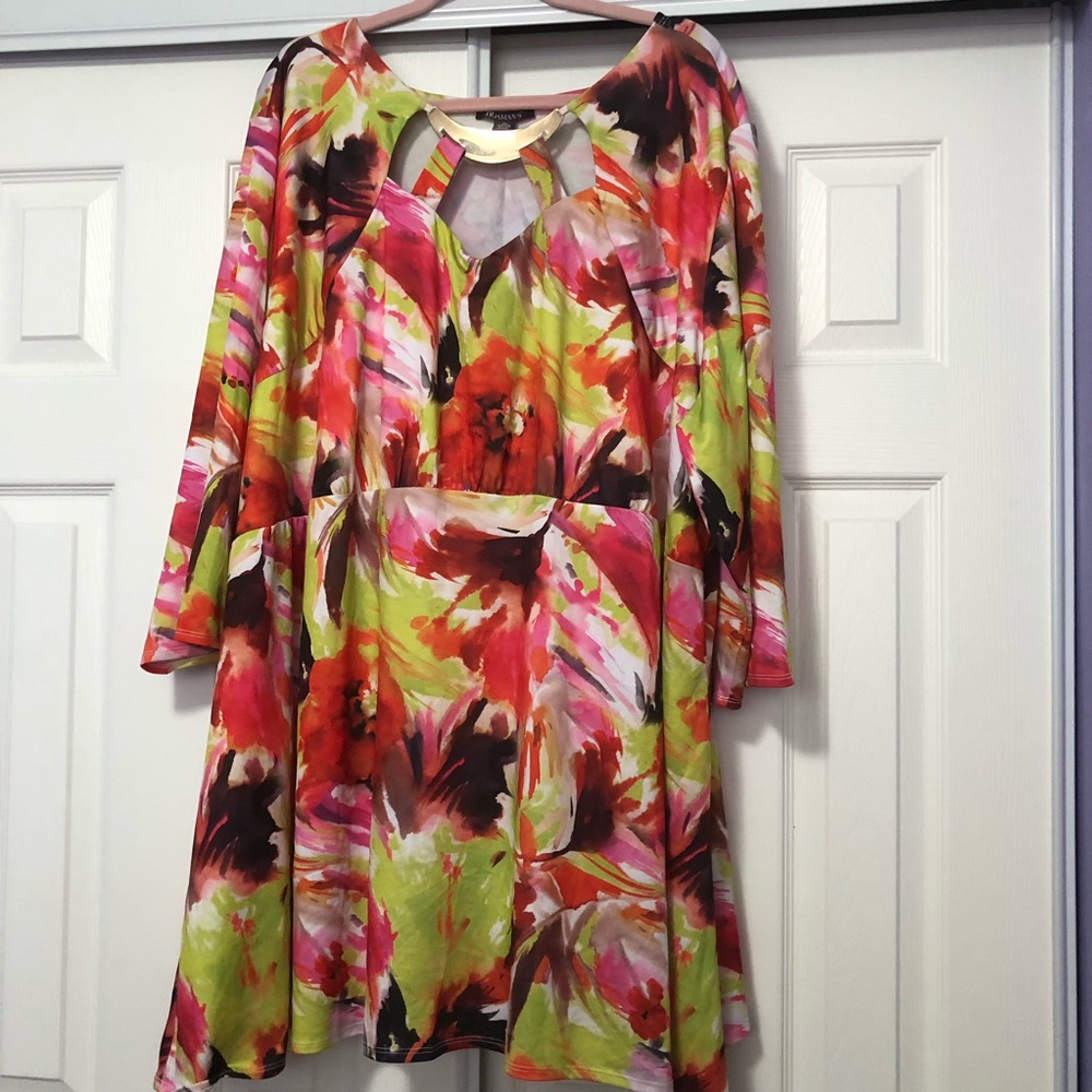 NWOT Roamans Slinky Knit blouse with decorative neck, plus size 4X